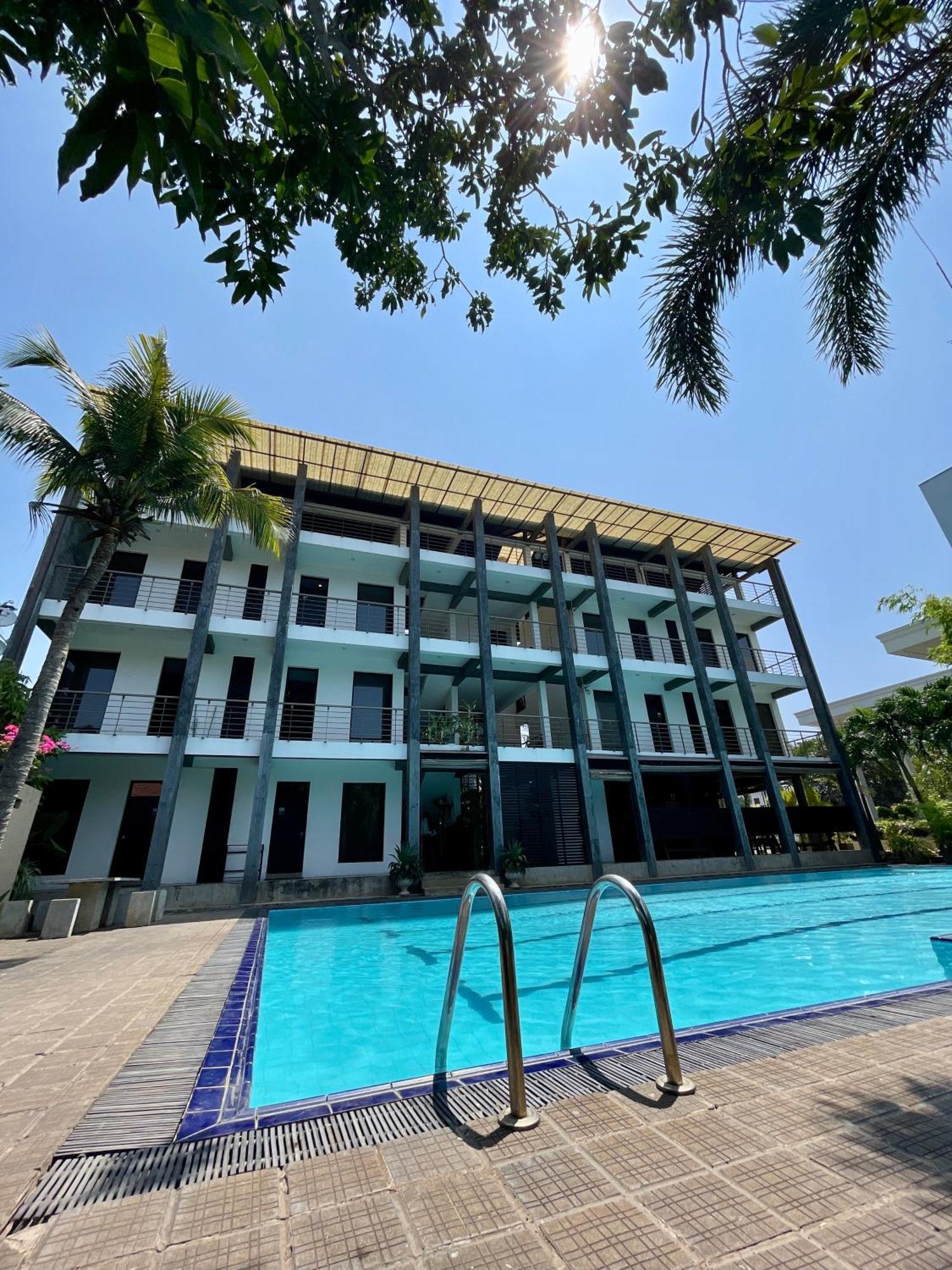 Olanro Hotel Негомбо Екстер'єр фото